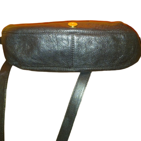 Michael Kors Black Buckle Hobo Convertible Shoulder Bag w Gold Hardware - Picture 8 of 11